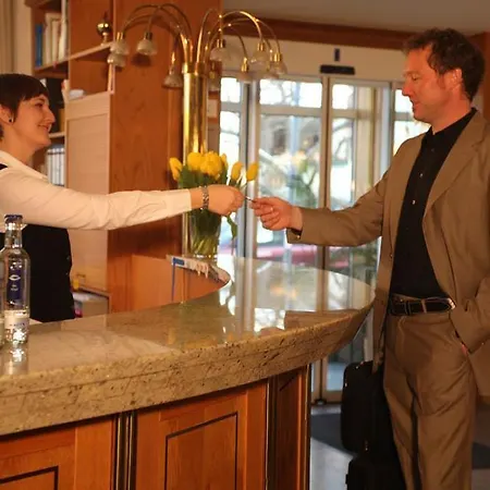 Szálloda Hirsch Waiblingen